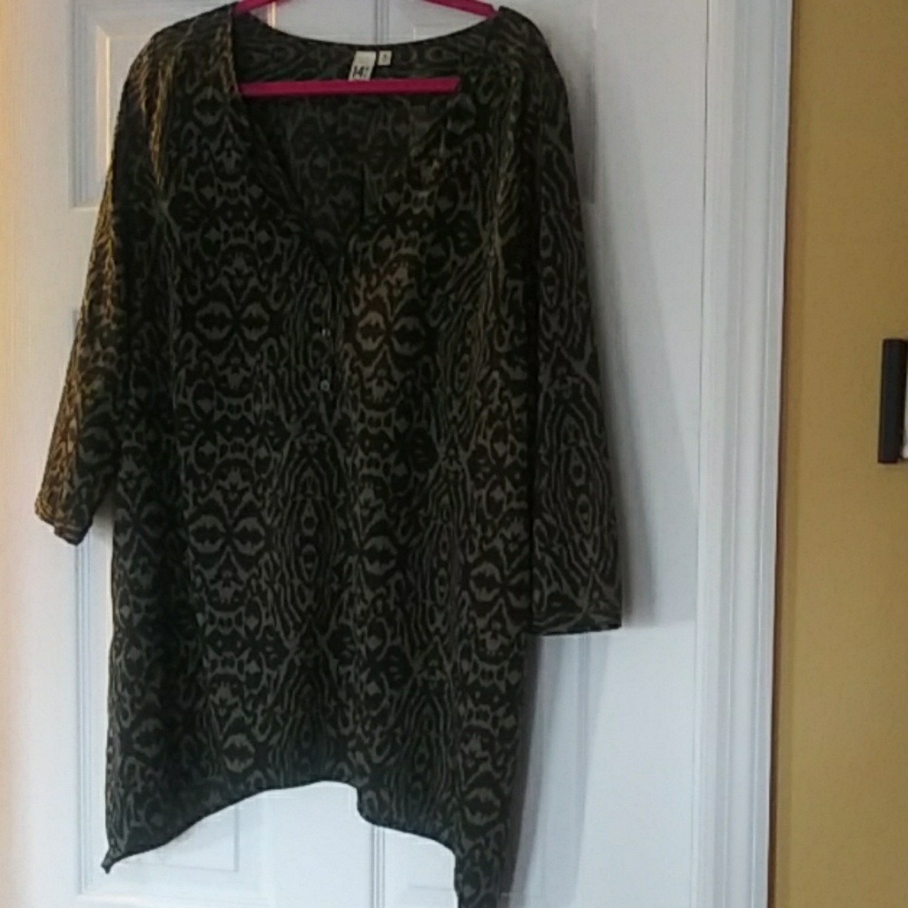 14th@Union Tunic top - Picture 5 of 5